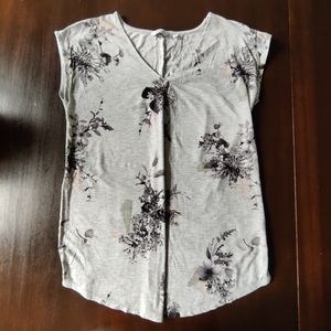 3/20$ Reitmans Tunic Floral Grey T-Shirt - Size XS